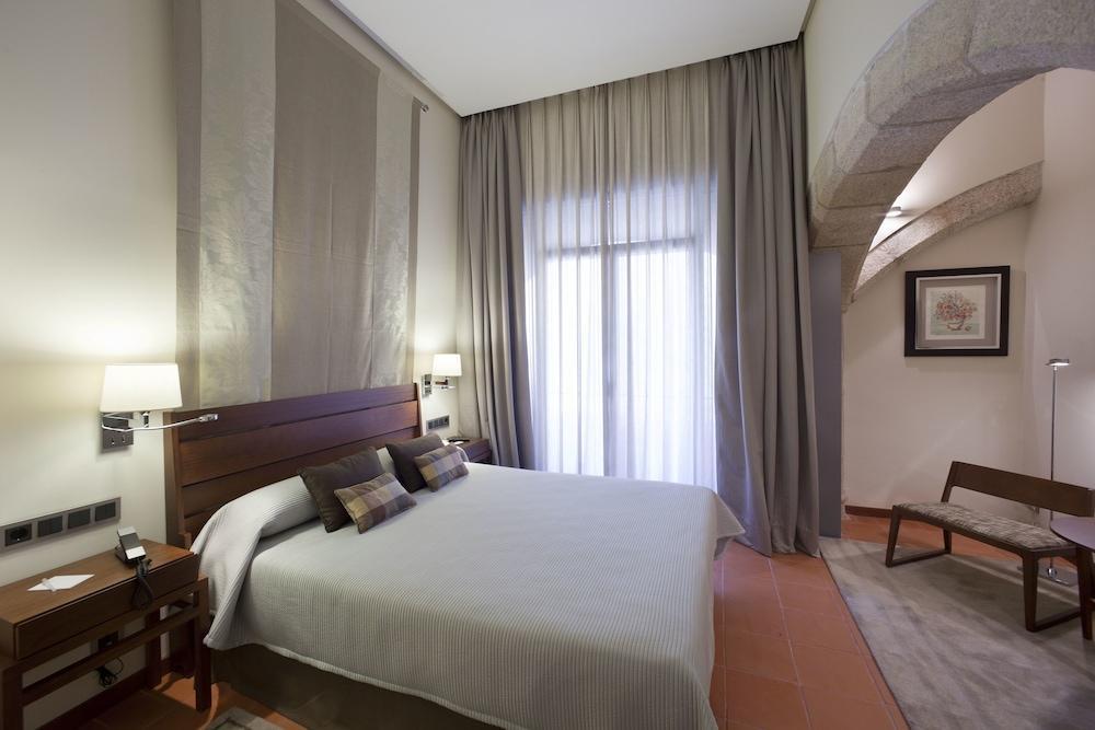 Parador De Caces מראה חיצוני תמונה