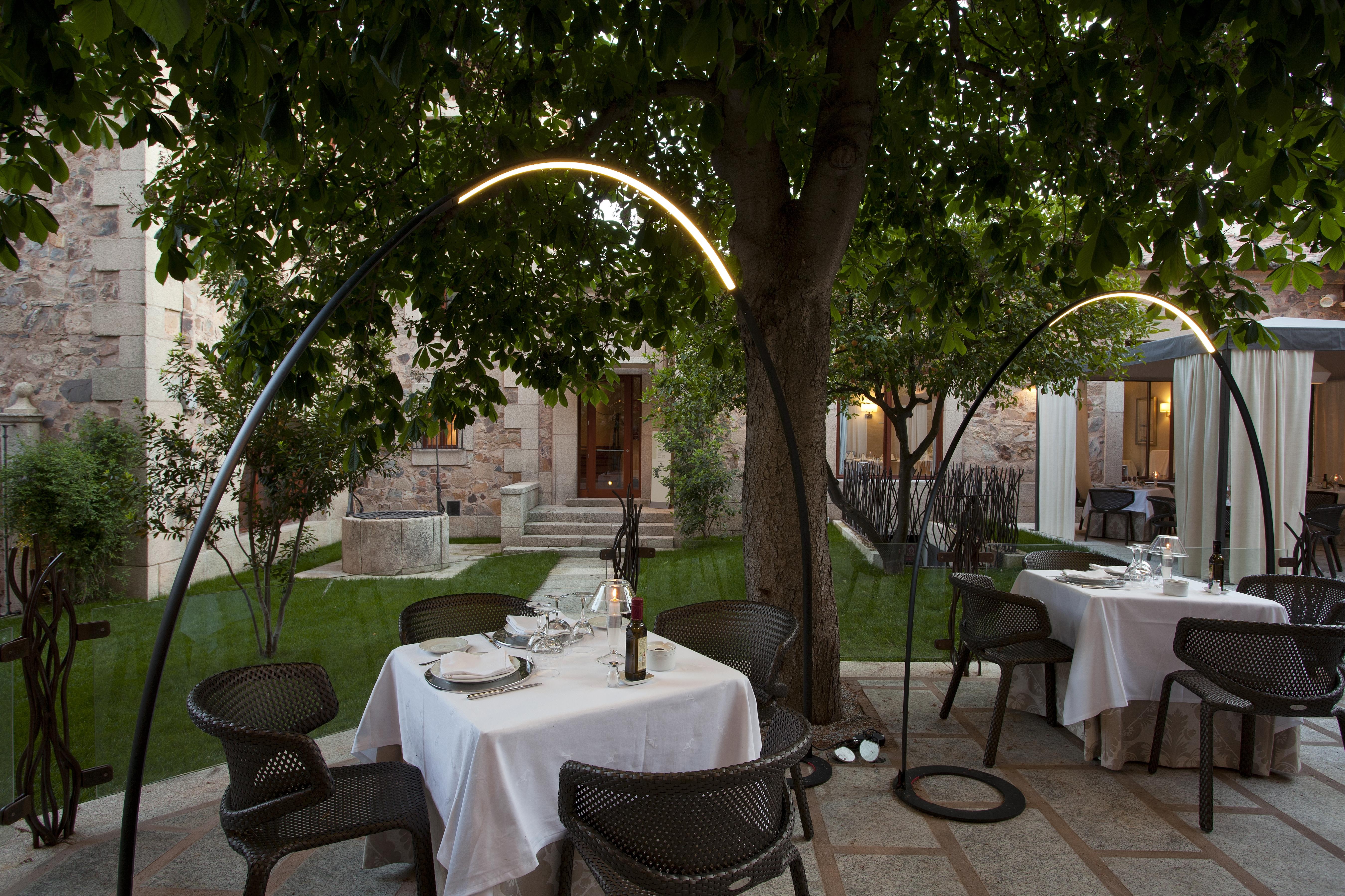 Parador De Caces מראה חיצוני תמונה