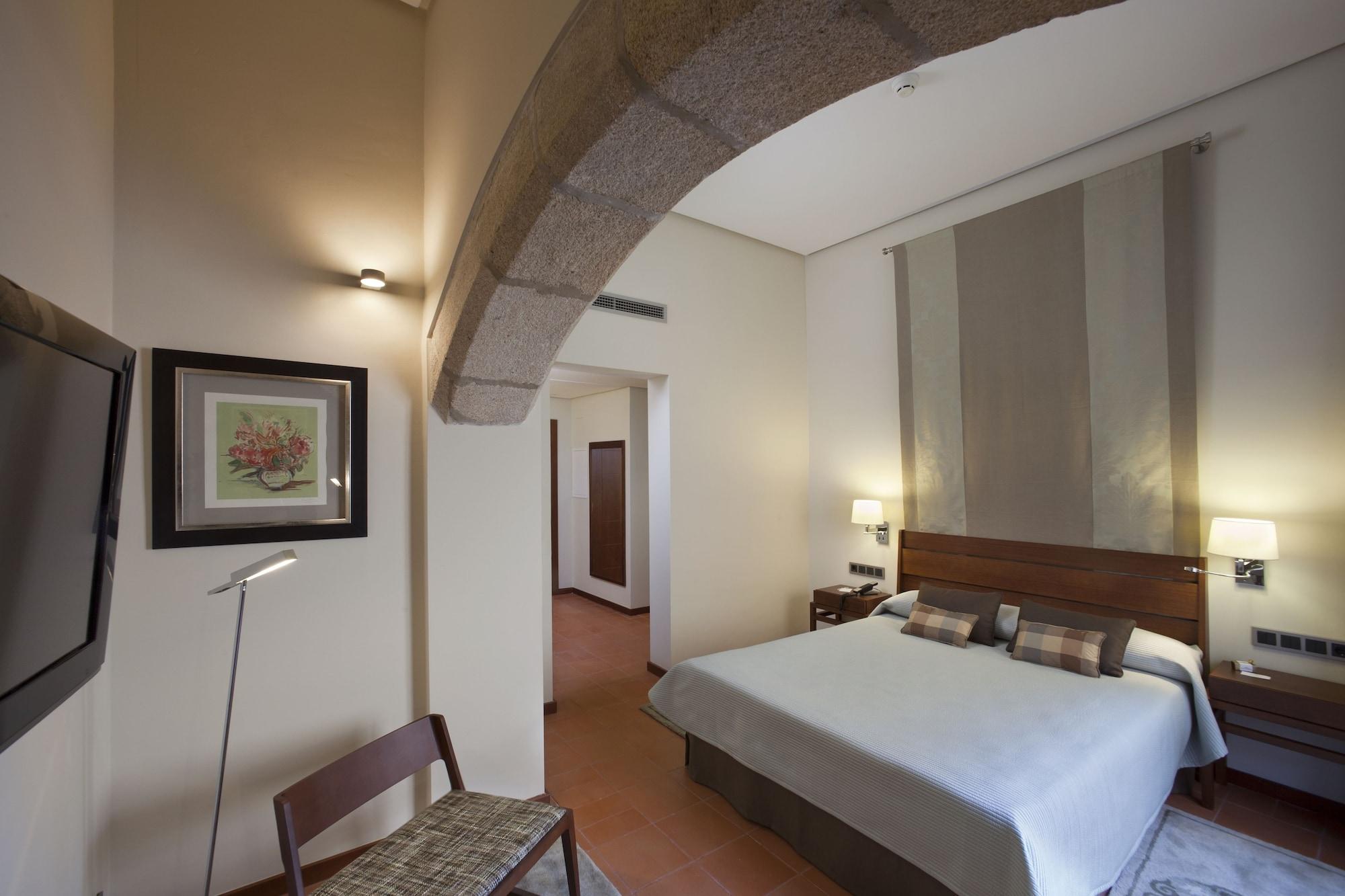 Parador De Caces מראה חיצוני תמונה