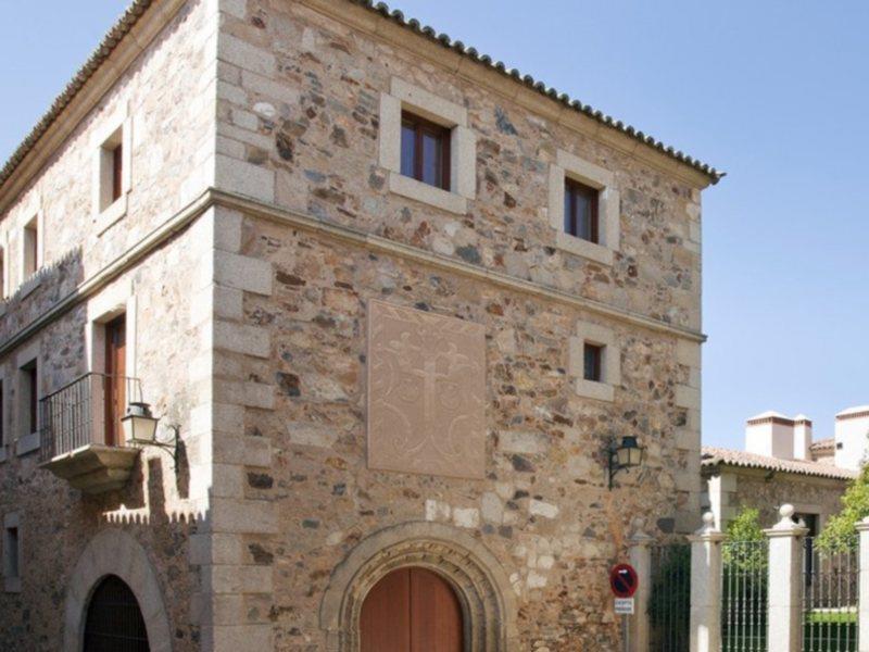Parador De Caces מראה חיצוני תמונה