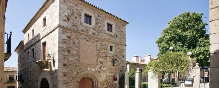 Parador De Caces מראה חיצוני תמונה